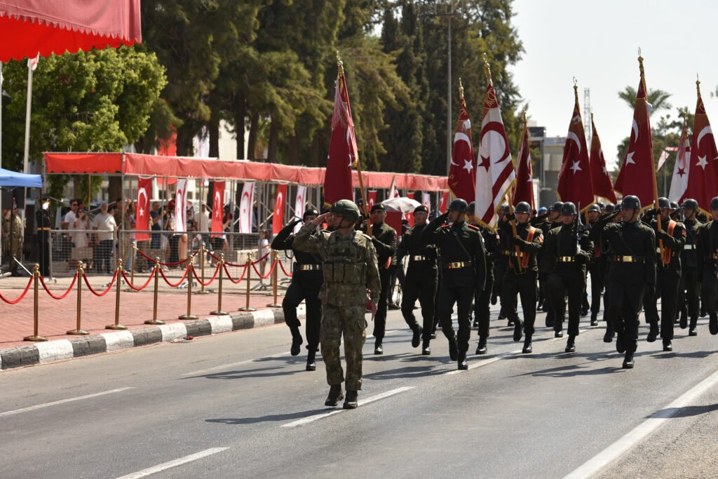 30 Ağustos Zafer Bayramı bugün KKTC’de de törenlerle kutlanıyor 30 Ağustos Zafer Bayramı bugün KKTC'de de törenlerle kutlanıyor