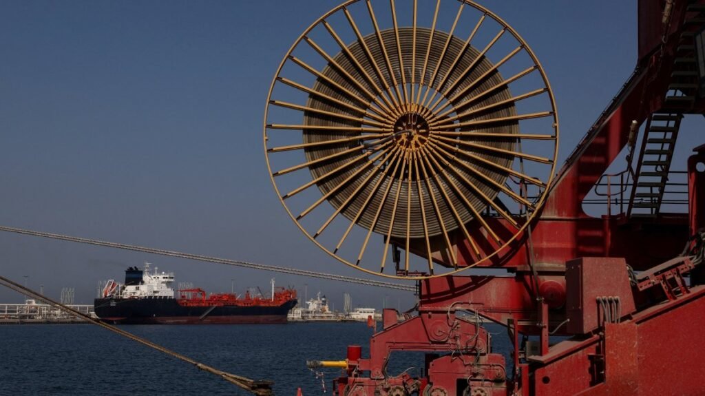 BAE İran ile tüm ticaret ve finansal faaliyetleri durdurdu: Rapor