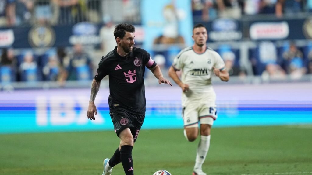 Messi, babasının ölümünden sonra ilk golünü attı, Miami berabere kaldı