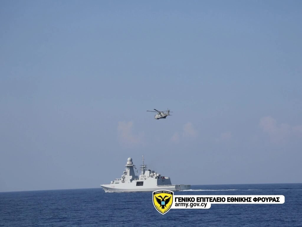 Rum Milli Muhafız ve İtalyan Donanması, Limasol açıklarında tatbikat yaptı Milli Muhafız ve İtalyan Donanması, Limasol açıklarında tatbikat yaptı