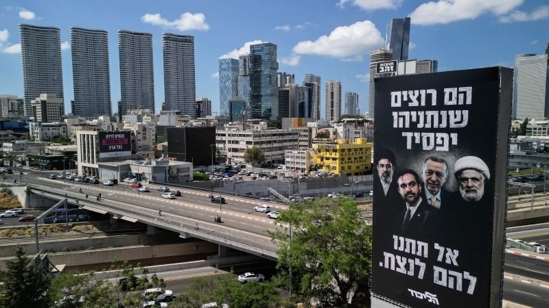 Seçimler yaklaşırken Netanyahu, Türkiye’yi İsrail’in yeni düşmanı olarak gösterdi Seçimler yaklaşırken Netanyahu, Türkiye'yi İsrail'in yeni düşmanı olarak gösterdi