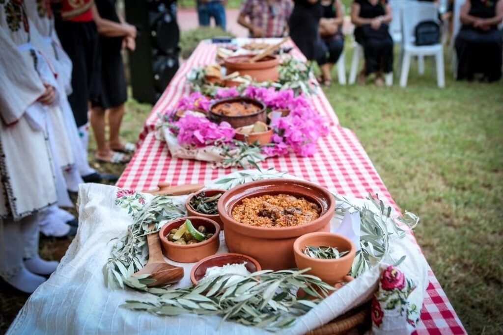 Yeniboğaziçi’nde yemek yarışması düzenlendi Yeniboğaziçi’nde yemek yarışması düzenlendi