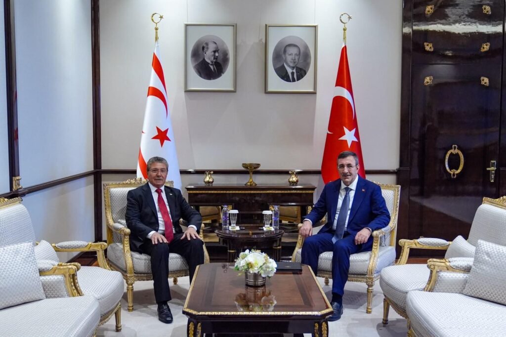 Başbakan Üstel: “Dijital dönüşümün temel altyapısını oluşturacak stratejik bir yatırım”