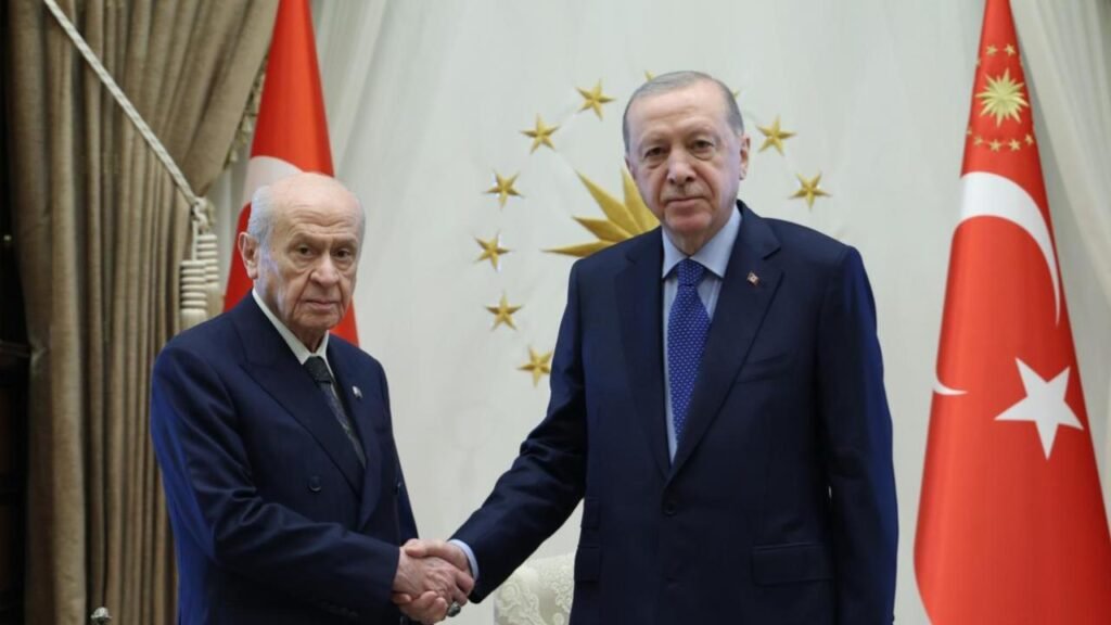 Erdoğan, Bahçeli'yi kabul etti