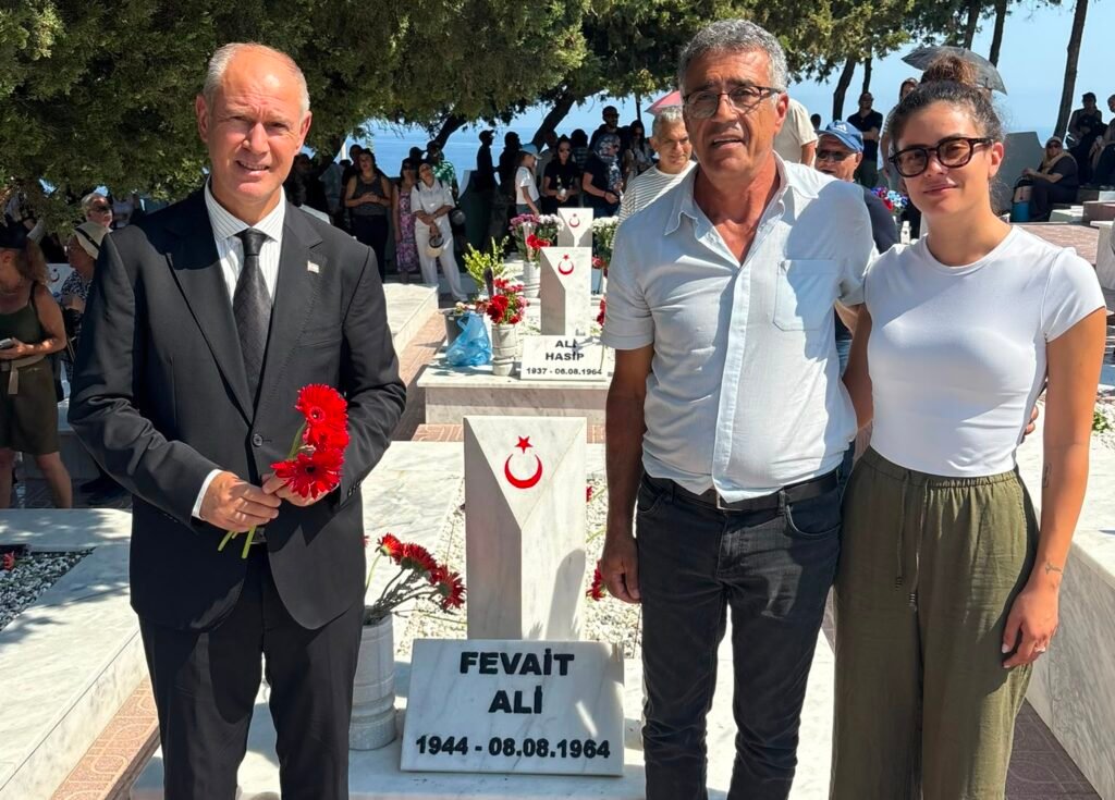Hasipoğlu: “Erenköy, bir milletin gençlerinin vatanı için neleri göze alabileceğinin destanıdır” Hasipoğlu: “Erenköy, bir milletin gençlerinin vatanı için neleri göze alabileceğinin destanıdır”