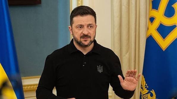 Zelenskiy, Rusya’nın hava saldırısında ölenlerin sayısının 15’e çıktığını bildirdi Zelenskiy, Rusya'nın hava saldırısında ölenlerin sayısının 15'e çıktığını bildirdi