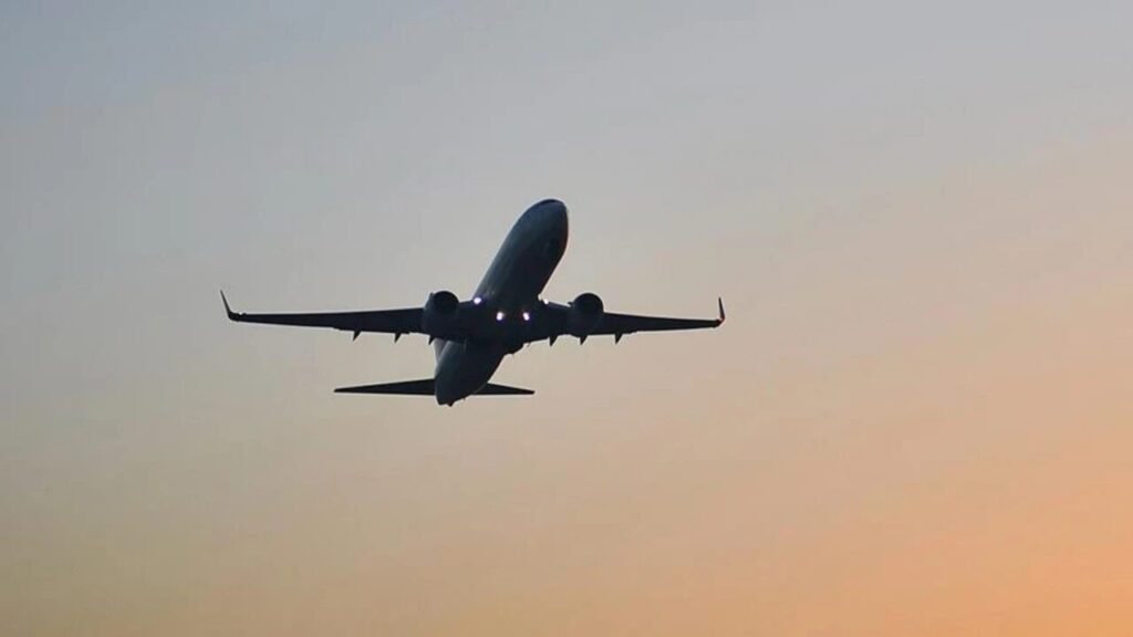 Rusya'dan Suriye'ye 1,5 yıl sonra ilk yolcu uçağı iniş yaptı