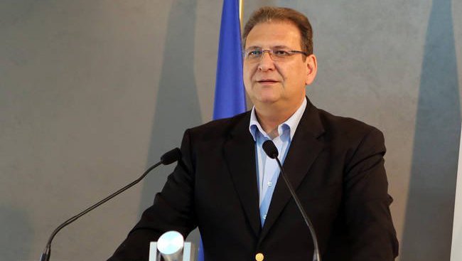 Rum Başkanlığı Basın Ofisi Müdürü Viktoras Papadopulos Ulusal Konsey toplantısı hakkında konuştu Rum Başkanlığı Basın Ofisi Müdürü Viktoras Papadopulos Ulusal Konsey toplantısı hakkında konuştu