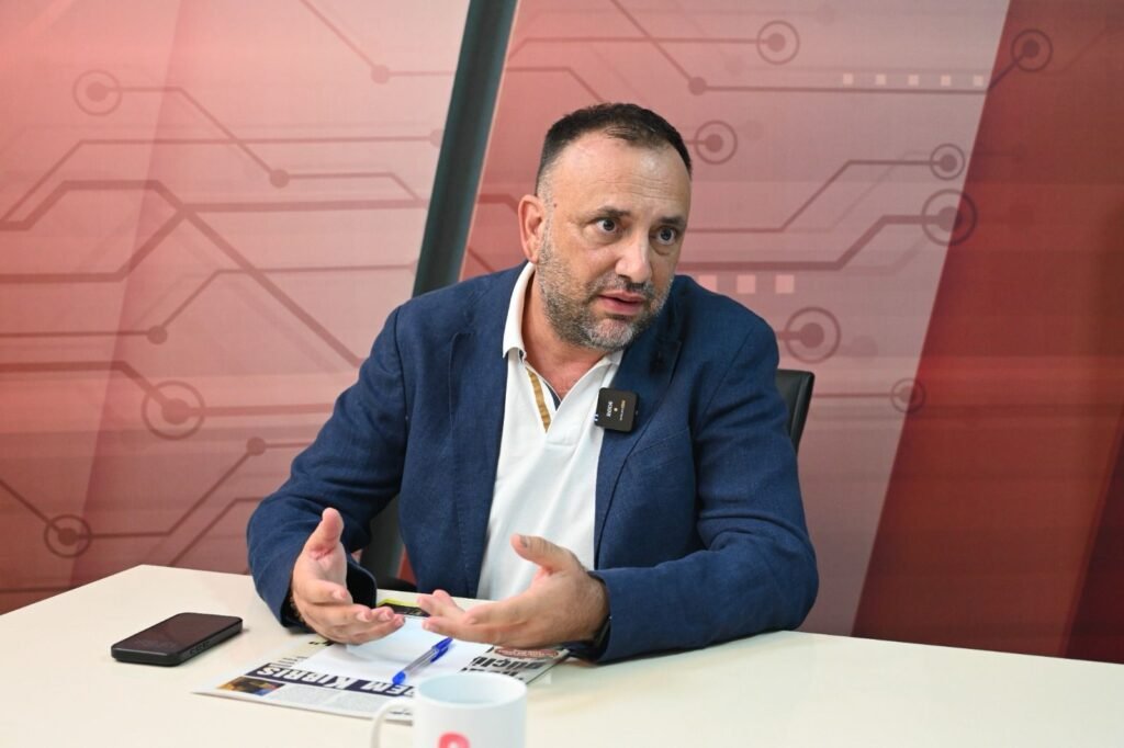Çeler: "Halkın güveni ortaya konulan politikalarla kazanılmalı"