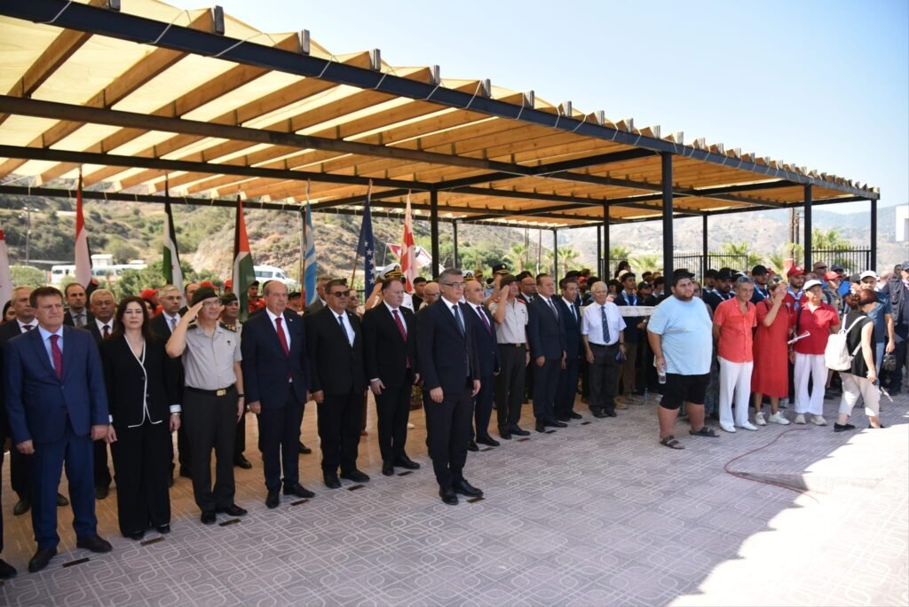 Erenköy Direnişi’nin 62’nci yıl dönümünde şehitler törenle anıldı Erenköy Direnişi’nin 62’nci yıl dönümünde şehitler törenle anıldı