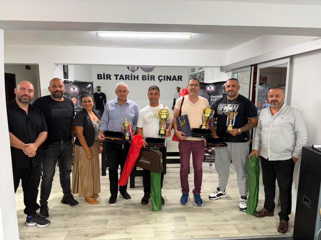 KKTC Beşiktaş Taraftarları Derneği, merhum Önder Ecesoy anısına tavla turnuvası düzenledi KKTC Beşiktaş Taraftarları Derneği, merhum Önder Ecesoy anısına tavla turnuvası düzenledi