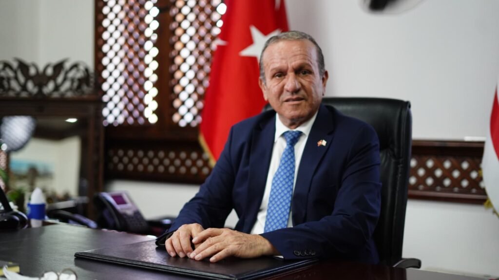 Ataoğlu: "Büyük Zafer Türk milletinin bağımsızlık ve özgürlük iradesinin tüm dünyaya ilan edildiği tarihi bir dönüm nokt