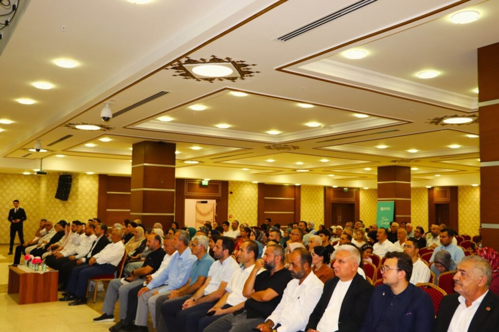 Hz. Muhammed’in hayatı Hala Sultan Camii’nde anlatıldı Hz. Muhammed’in hayatı Hala Sultan Camii’nde anlatıldı