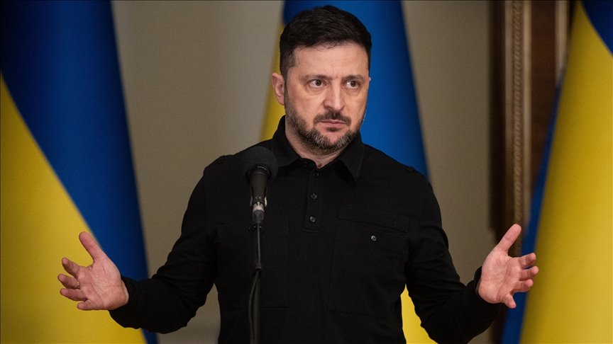 Ukrayna, Rusya’da petrol rafinerisi ve lojistik merkezine saldırı düzenledi Ukrayna, Rusya'da petrol rafinerisi ve lojistik merkezine saldırı düzenledi