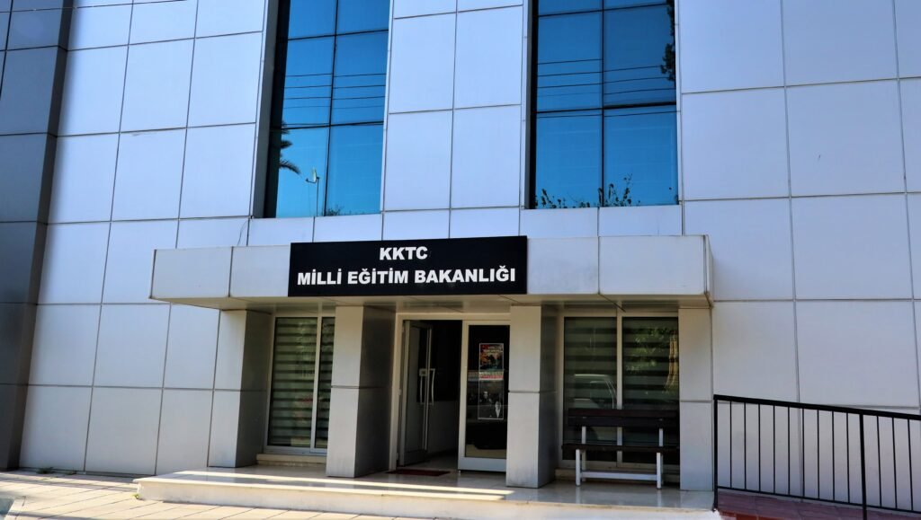 Eğitim Bakanlığı’ndan dıştan bitirme sınavları ile ilgili duyuru… Eğitim Bakanlığı'ndan dıştan bitirme sınavları ile ilgili duyuru...