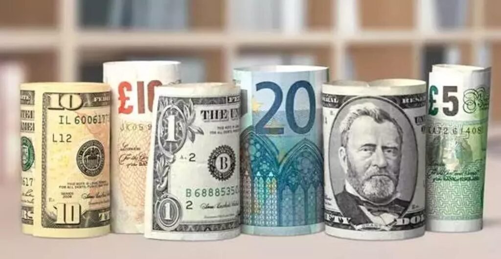 Dolar 49,15 TL, sterlin 65,10 TL, euro 55,95 TL’den işlem görüyor Dolar 49,15 TL, sterlin 65,10 TL, euro 55,95 TL’den işlem görüyor