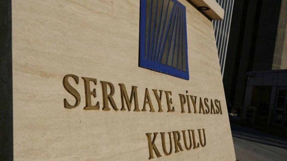 Sermaye Piyasası Kurulu, 131 yatırım fonun tasfiye süresini altı aya çıkardı Sermaye Piyasası Kurulu, 131 yatırım fonun tasfiye süresini altı aya çıkardı