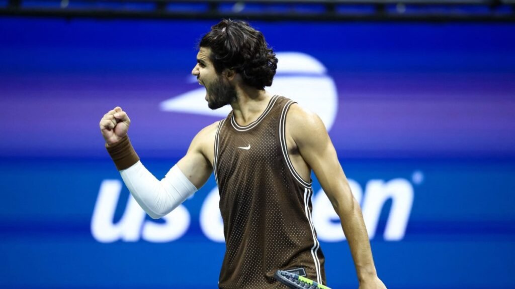 Alcaraz, Faria'yı geçerken Sabalenka US Open'da rahat kazandı