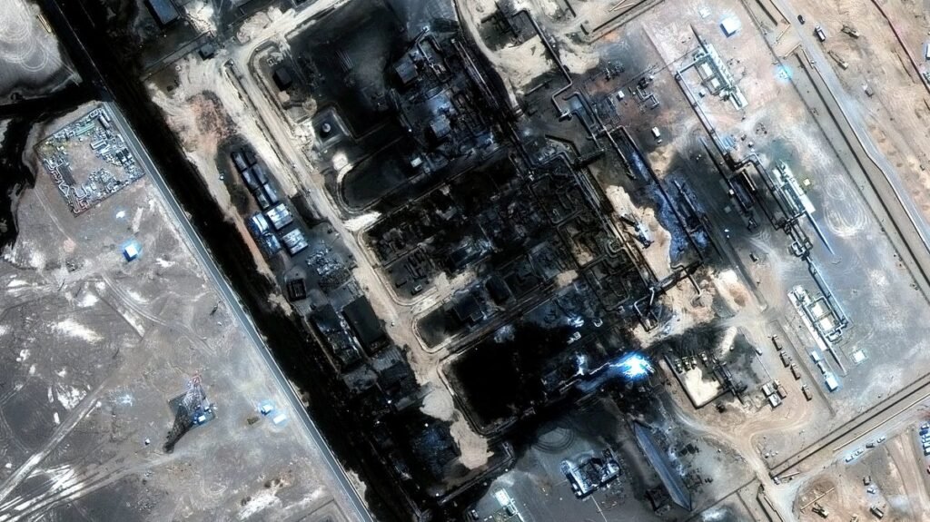 Ana Suudi petrol boru hattı drone saldırısı nedeniyle birkaç hafta kapalı kalacak Ana Suudi petrol boru hattı drone saldırısı nedeniyle birkaç hafta kapalı kalacak