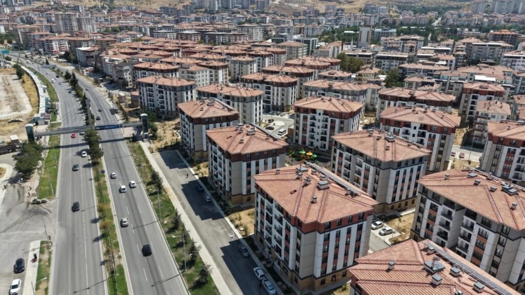 Artan konut arzı, deprem bölgesine geri dönüş kiraları düşürdü