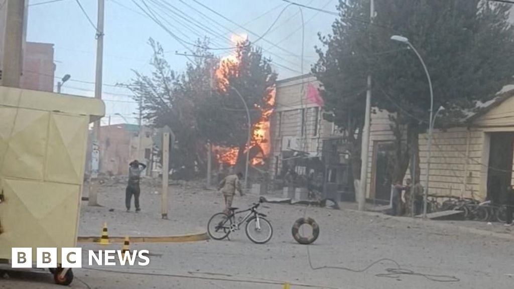 Bolivya askeri kışlasında patlamada en az iki ölü Bolivya askeri kışlasında patlamada en az iki ölü