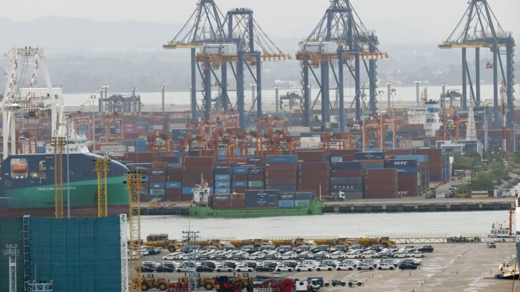Dünya ticareti gümrük vergilerine rağmen güçlü kalmaya devam ediyor WTO