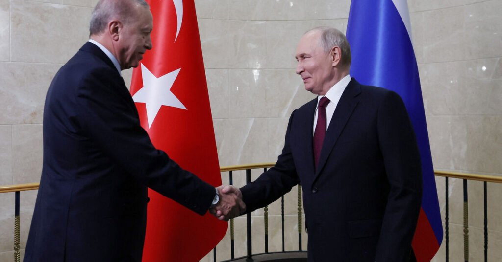 Erdogan, Türkiye'nin Çin ve Rusya'nın güvenlik bloğuna tam üyeliği değerlendireceğini söyledi