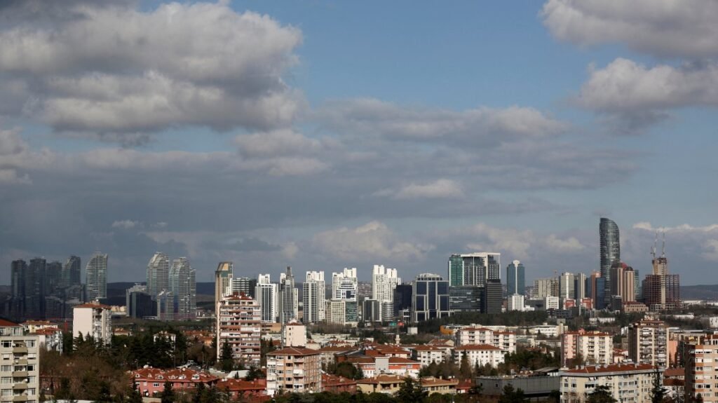 FATF, Türkiye’nin kara para aklamaya karşı mücadelesini güçlendirdiğini belirtti FATF, Türkiye'nin kara para aklamaya karşı mücadelesini güçlendirdiğini belirtti
