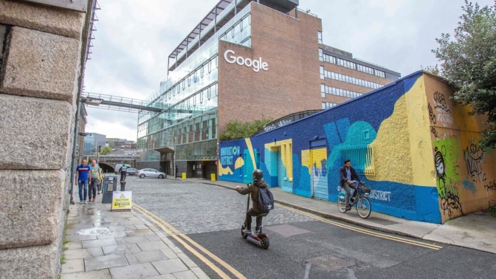 Google’a veri konumu ihlali nedeniyle Avrupa’da 463 milyon dolar ceza verildi Google'a veri konumu ihlali nedeniyle Avrupa'da 463 milyon dolar ceza verildi