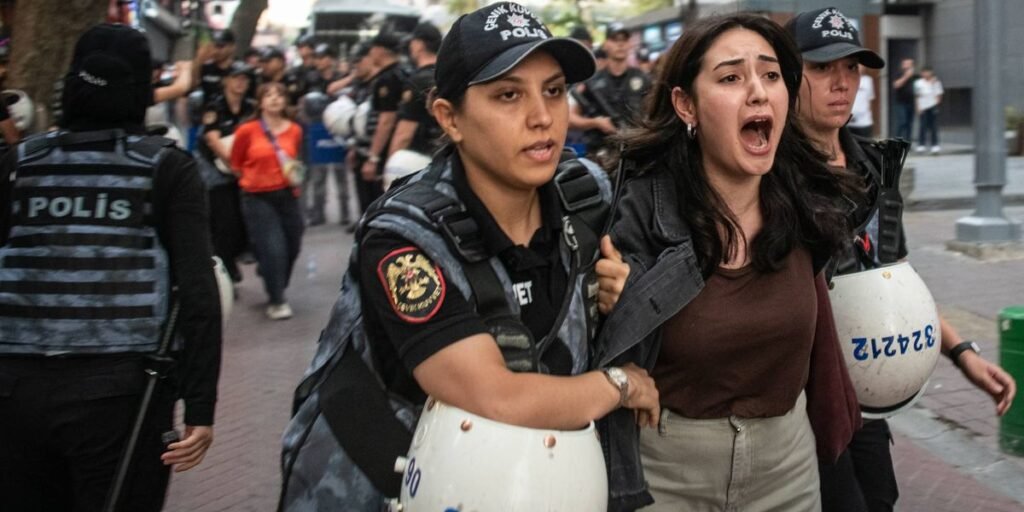 Hak örgütleri Türkiye'den LGBTQ+ topluluğuna saldırıları durdurmasını ve aktivistleri serbest bırakmasını istedi