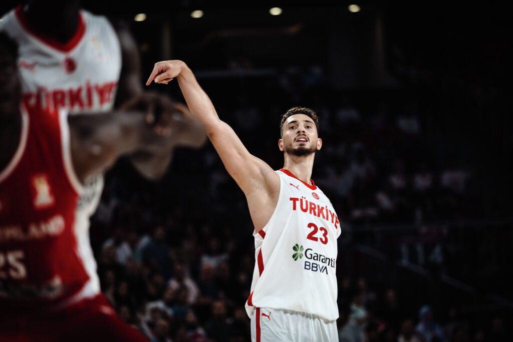Houston Rockets GM Rafael Stone, Alperen Şengün’ü Türkiye’de ziyaret etti Houston Rockets GM Rafael Stone, Alperen Şengün'ü Türkiye'de ziyaret etti
