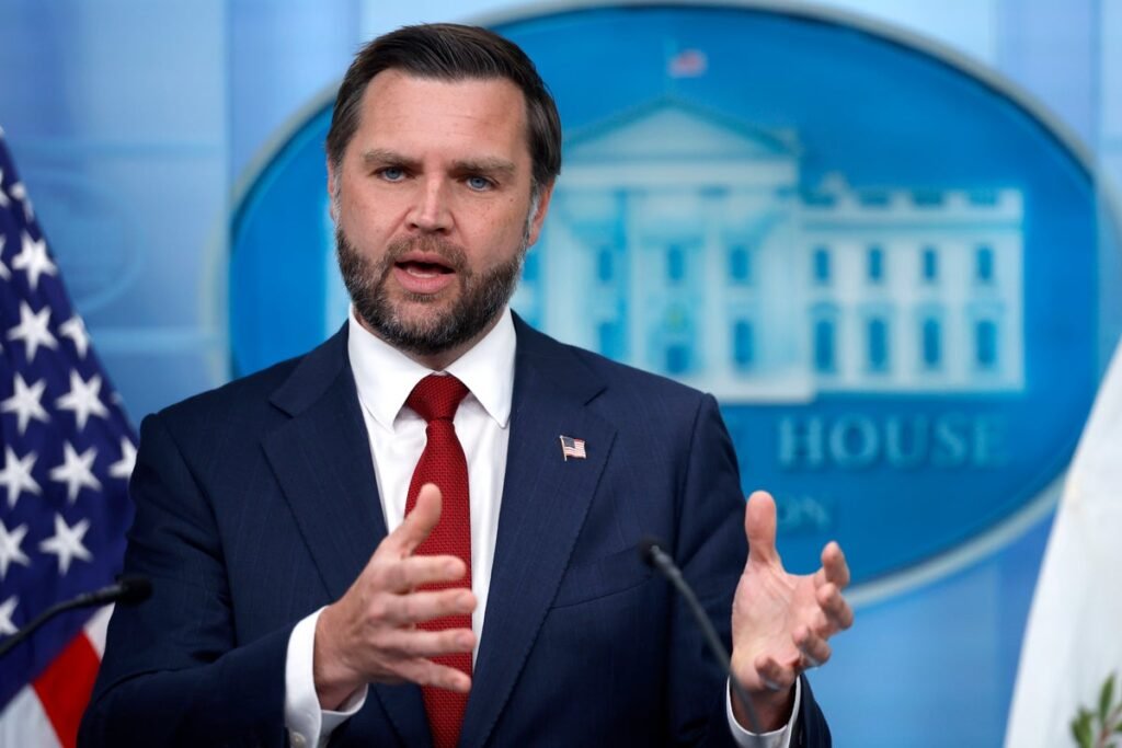 İran-ABD savaşı son durumu: JD Vance, Çin'in Tahran'ı izole edeceğini söyledi