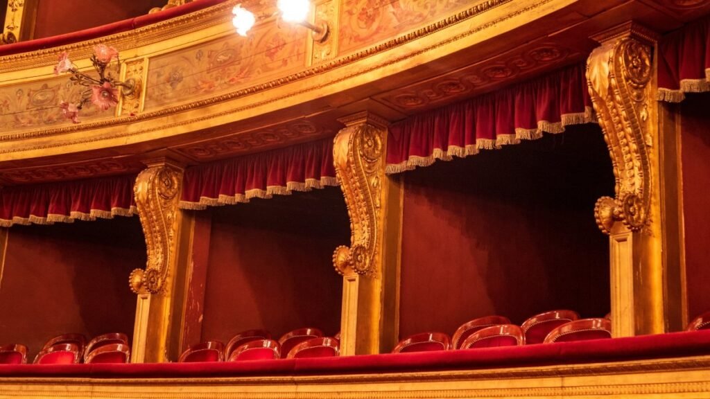 İstanbul Opera ve Bale yeni sezon programını tanıttı İstanbul Opera ve Bale yeni sezon programını tanıttı