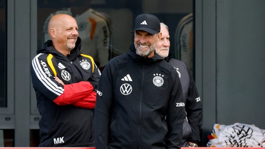 Klopp, Almanya’nın yeni dönemde kendini aşmasını istiyor Klopp, Almanya'nın yeni dönemde kendini aşmasını istiyor