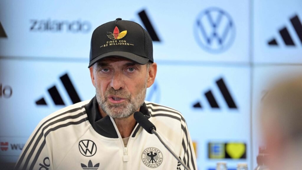 Klopp Almanya’ya ‘bayrağı geri alın’ dedi, 44 kişilik kadroyu açıkladı Klopp Almanya'ya 'bayrağı geri alın' dedi, 44 kişilik kadroyu açıkladı
