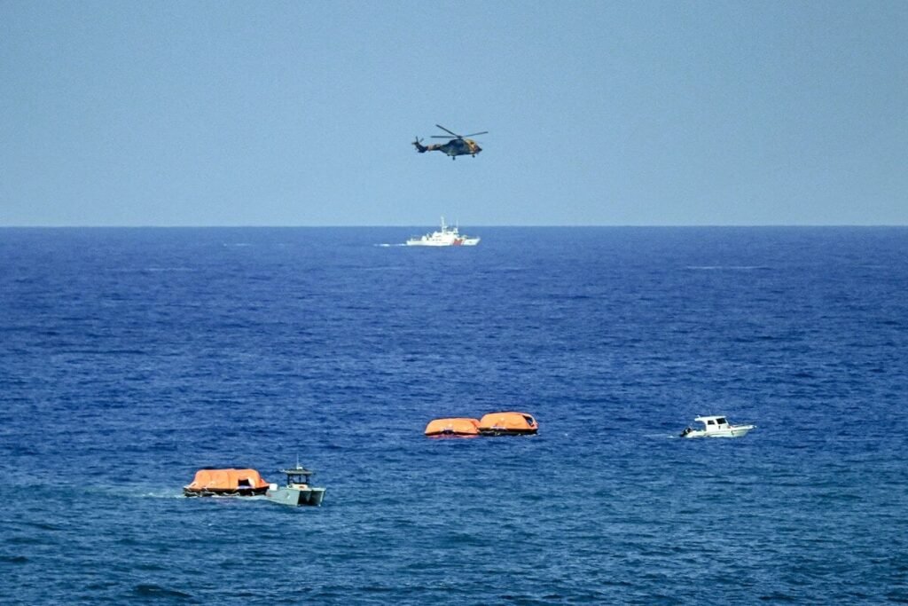 Kuzey Kıbrıs feribot felaketinde 20 kişi kayboldu, enkazda olduğu düşünülıyor Kuzey Kıbrıs feribot felaketinde 20 kişi kayboldu, enkazda olduğu düşünülıyor