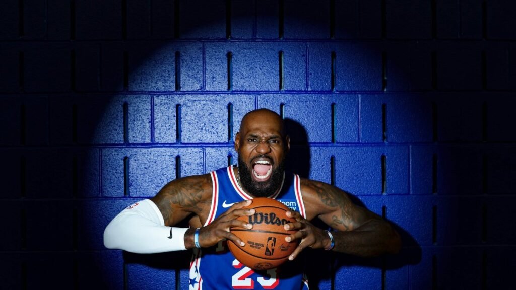 LeBron emeklilik sorusunu yanıtsız bırakırken 76ers şampiyonluğu hedefliyor LeBron emeklilik sorusunu yanıtsız bırakırken 76ers şampiyonluğu hedefliyor