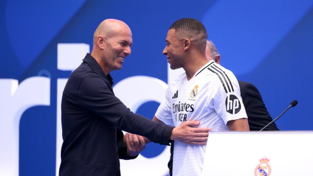 Mbappe, Zidane yönetiminde Fransa'da 'yeni bir dönem'i kucaklıyor