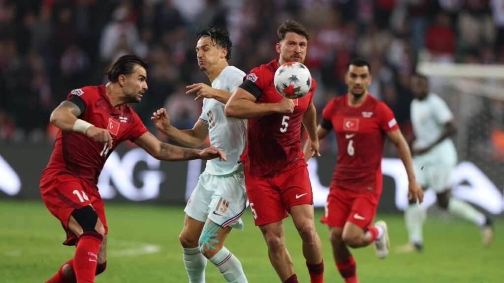 Mbappe, Zidane'ın galibiyetle başlayan kariyerinde Türkiye'yi 1-0 yendi
