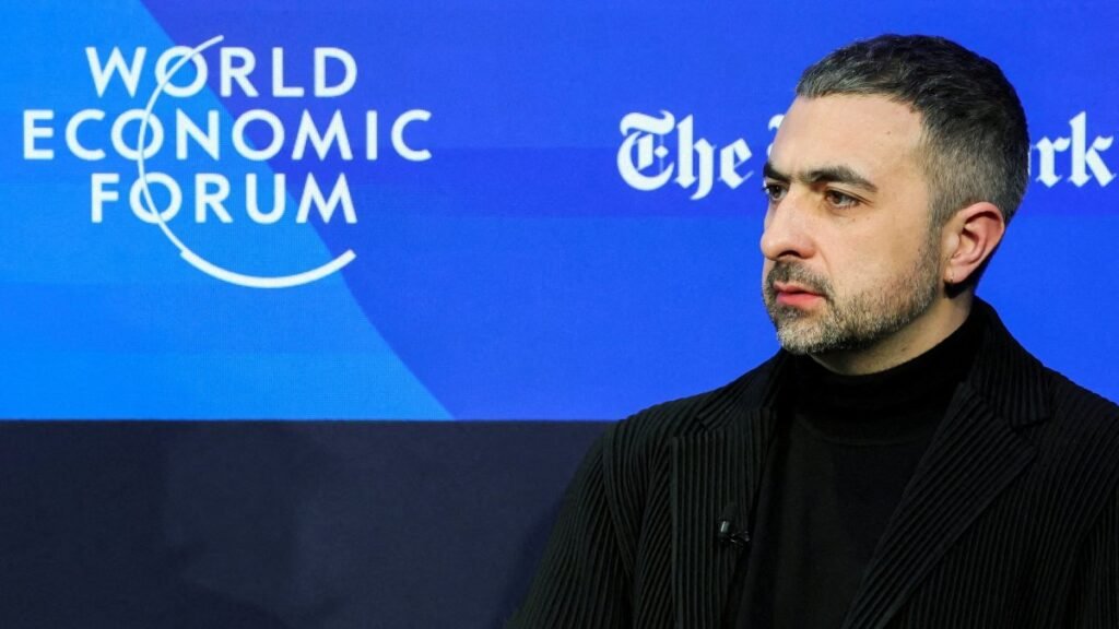 Microsoft AI yöneticisi, Anthropic model eğitiminde büyük riskler olduğuna dikkat çekti Microsoft AI yöneticisi, Anthropic model eğitiminde büyük riskler olduğuna dikkat çekti