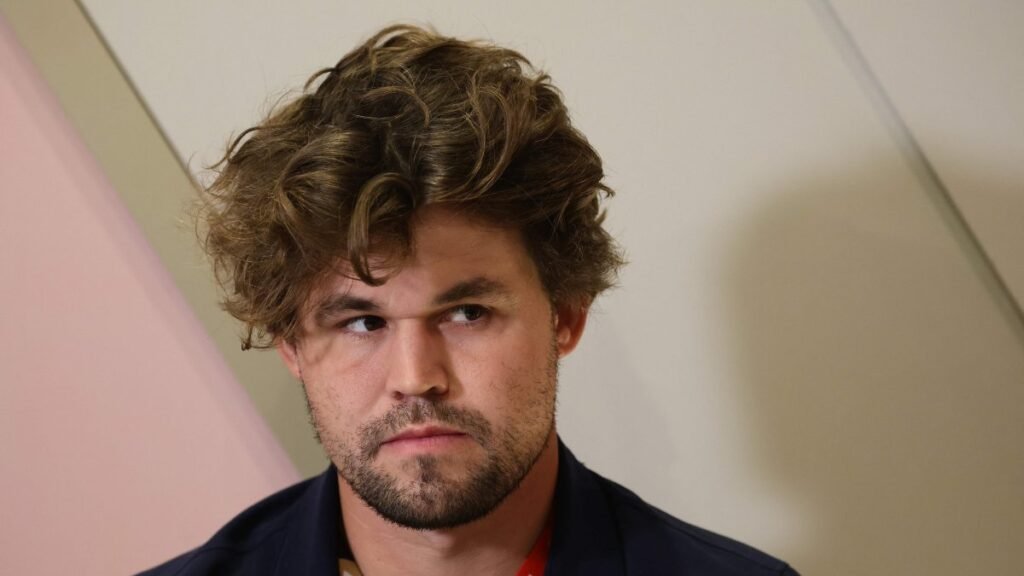 Rosenstein, FIDE başkanlığı için kampanya yaparken Carlsen’i geri istiyor Rosenstein, FIDE başkanlığı için kampanya yaparken Carlsen'i geri istiyor