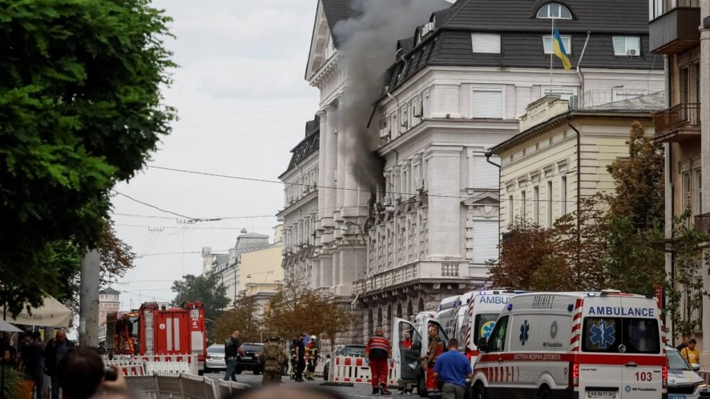 Rus dron, Kiev’deki Ukrayna istihbarat merkezini vurdu Rus dron, Kiev'deki Ukrayna istihbarat merkezini vurdu