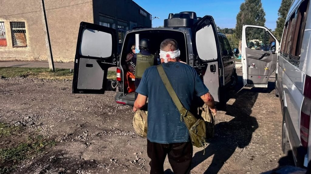 Rus droneden Nikopol’de otobüse saldırı: 5 ölü Rus droneden Nikopol'de otobüse saldırı: 5 ölü