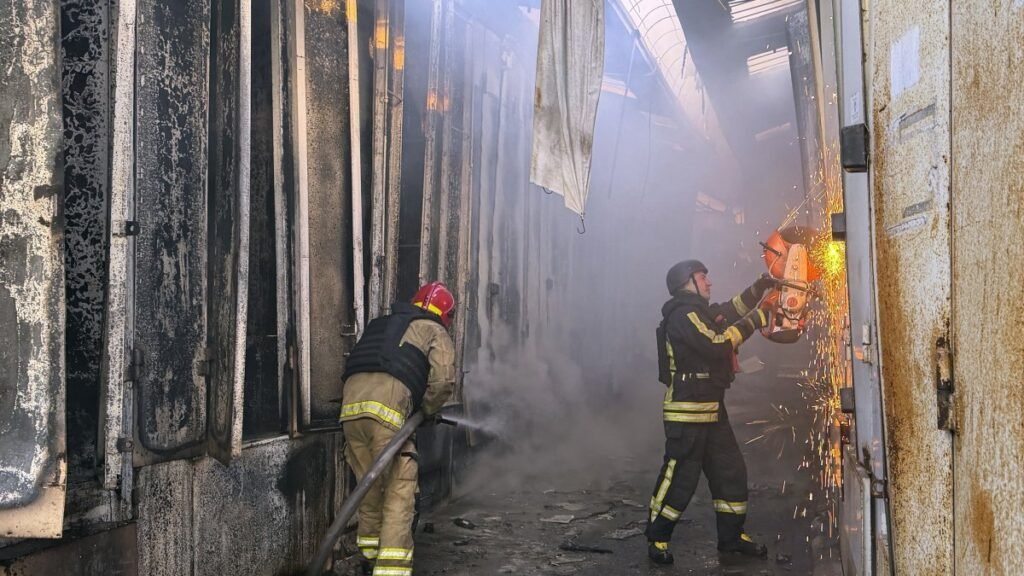 Rusya, Ukrayna’da 7 ölüyle ölümcül saldırılarda bulundu Rusya, Ukrayna'da 7 ölüyle ölümcül saldırılarda bulundu