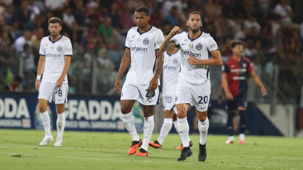 Çalhanoğlu’nun golü, Inter’e Cagliari karşısında kıl payı zafer getirdi Sole Çalhanoğlu'nun golü, Inter'e Cagliari karşısında kıl payı zafer getirdi