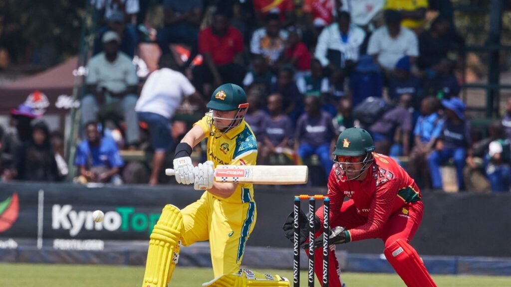 Taylor, Tendulkar'ı geride bırakarak ODI'de en uzun süre görevde kalan oyuncu oldu