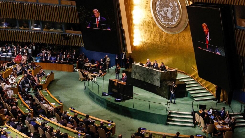 Trump, ABD ara seçimlerinden sonra anlaşma olmazsa İran’ı yok etmekle tehdit etti Trump, ABD ara seçimlerinden sonra anlaşma olmazsa İran'ı yok etmekle tehdit etti