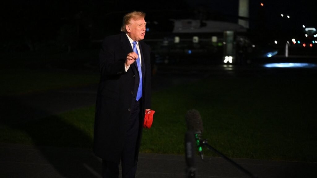 Trump, İran nükleer ilerlemesi için yaptırım muafiyetine sıcak bakıyor Trump, İran nükleer ilerlemesi için yaptırım muafiyetine sıcak bakıyor