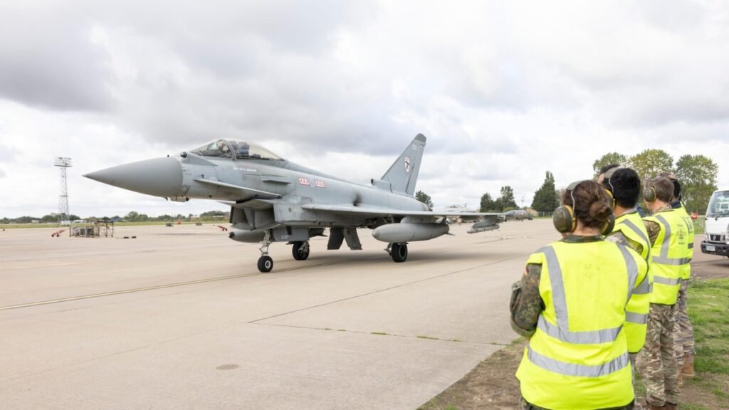 Türkiye, Eurofighter tedarikinde İngiltere ile çalışmalarına devam ediyor Türkiye, Eurofighter tedarikinde İngiltere ile çalışmalarına devam ediyor