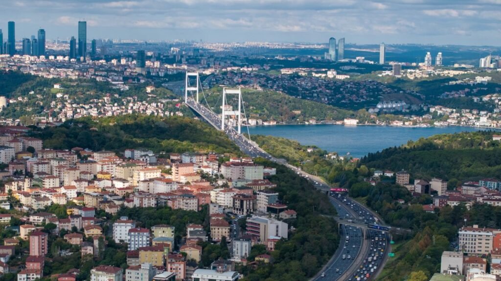 Türkiye’de gerçek konut fiyatlarındaki düşüş 9. aya uzandı Türkiye'de gerçek konut fiyatlarındaki düşüş 9. aya uzandı